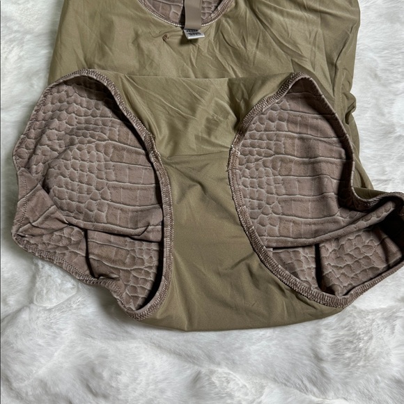 SKIMS Brown Textured One Piece Swimsuit - Picture 5 of 5